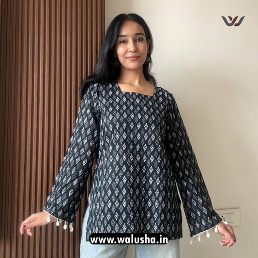 Chic Casual Black Printed Bell Sleeve Short Kurti