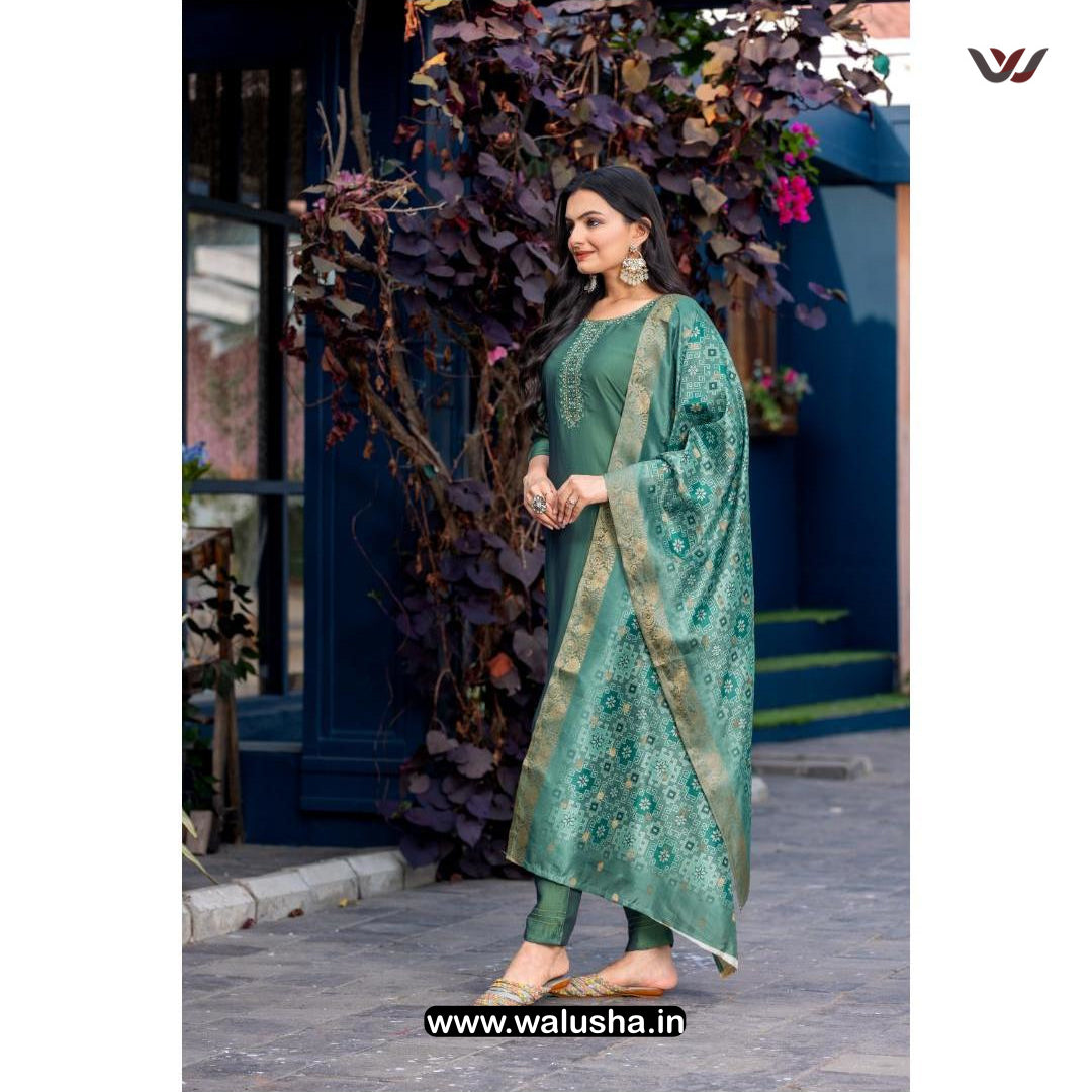 Turkish Green Embroidery Kurti With Jacquard Dupatta And Pant